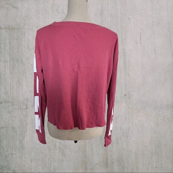 Pink Victoria Secret Cropped Long Sleeve V-Neck Waffle Tee Size XS, NWOT - Picture 3 of 5